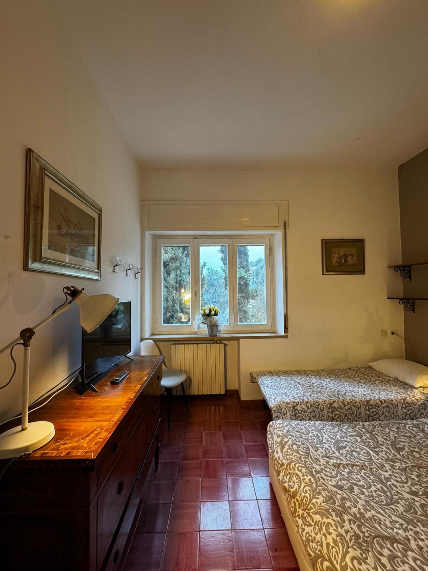 Wonderful Lake View Apartments With Pool With Breakfast Gardasee 토리델베나코 외부 사진